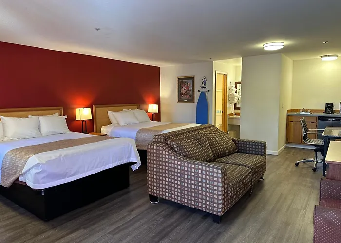 Econo Lodge Edmonds North Seattle