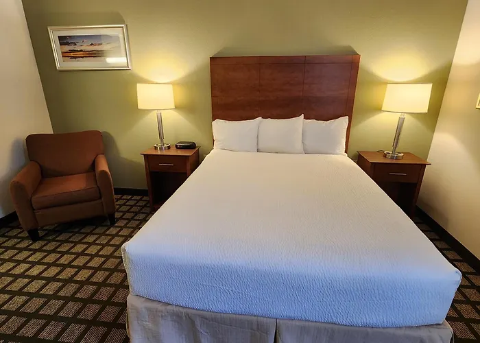 Baymont By Wyndham Mackinaw City