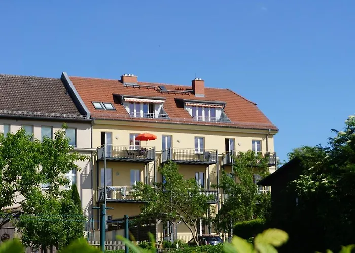 Einraumapartment mit Seeblickbalkon Rheinsberg