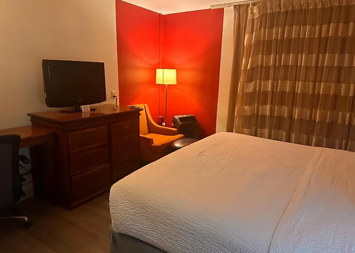 Ramada Downtown By Wyndham Anchorage Hotel