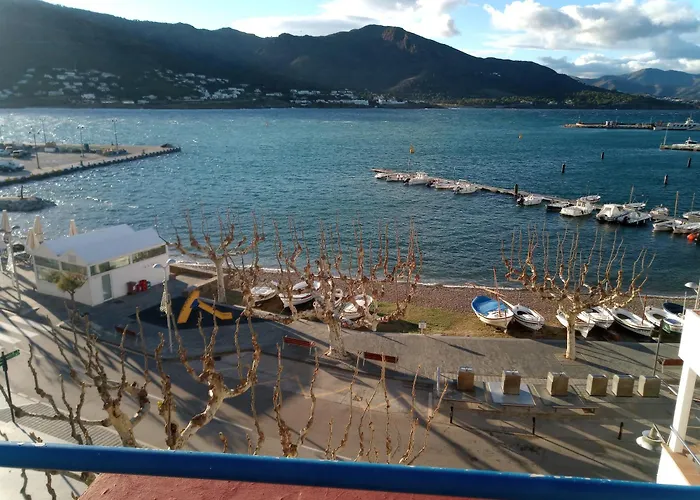 Artmony piso centro del pueblo vista frente al mar appartement plein centre en front de mer