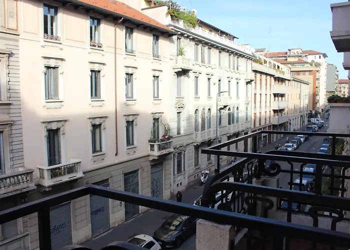 Club Hotel