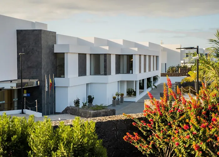 Puerto Calero Hotels