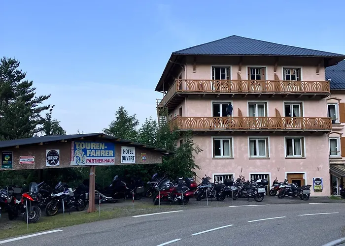 Seez Hotels
