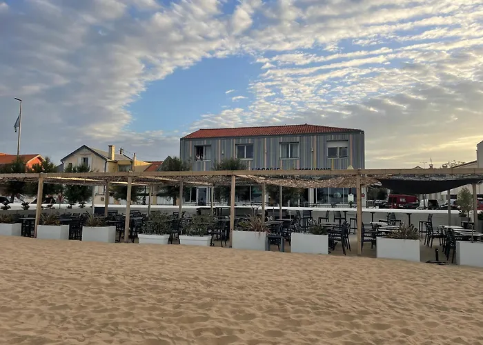 Acadie Saint Victor - Hôtel restaurant -Face mer- Châtelaillon plage