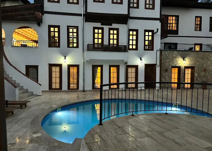 Argos Hotel