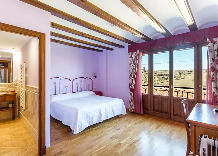 Hotel Puerta Sepúlveda