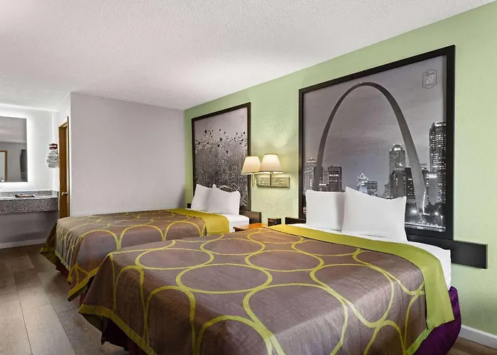 Super 8 By Wyndham Branson - Shepherd Of The Hills Exwy