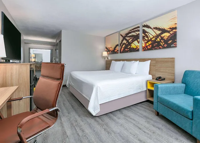 Days Inn By Wyndham Greenville Ms