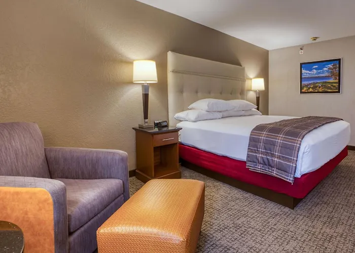Fairview Heights Hotels