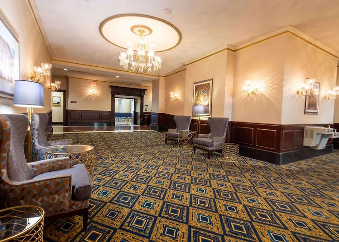 Saint Louis City Center Hotels