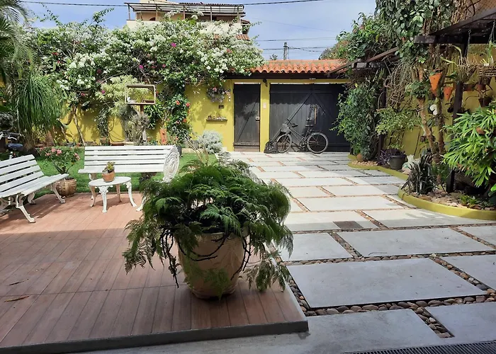 Suíte no jardim - Praia dos Anjos