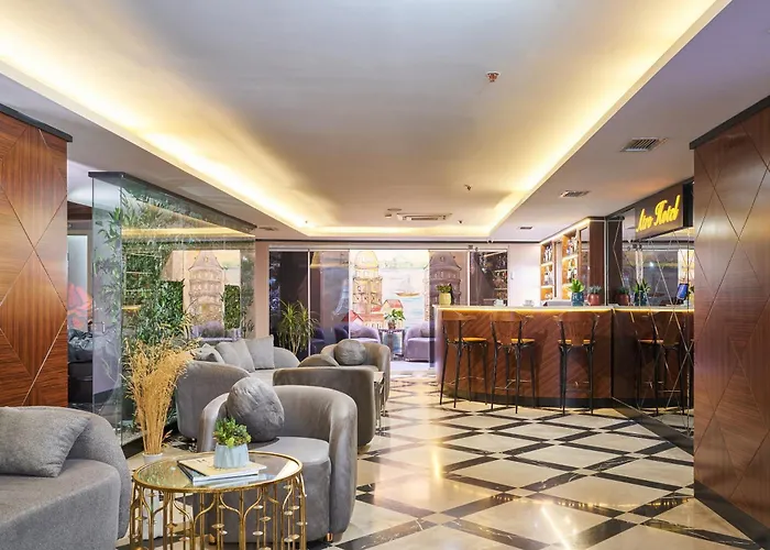 Atro Hotel Istanboel