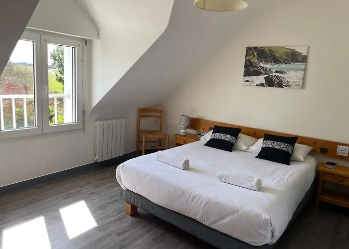 Sauzon Hotels