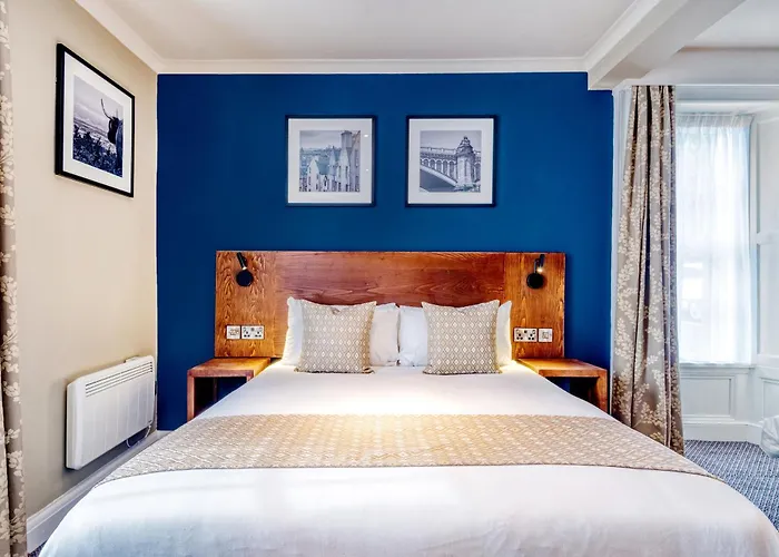 Hook (Hampshire) Hotels