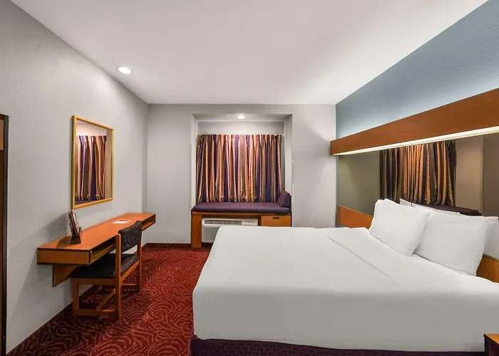 Econo Lodge Inn & Suites Mesquite - Dallas East