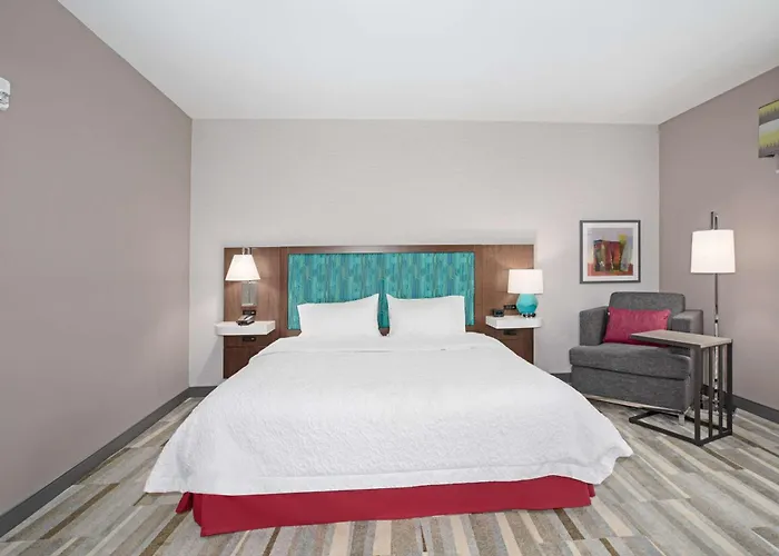 Hampton Inn & Suites Watsonville