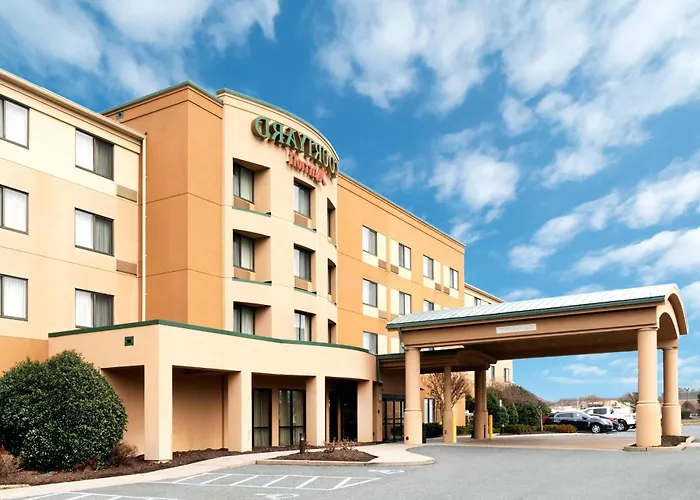 Courtyard By Marriott Salisbury