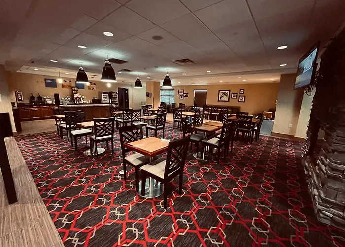 Legend Hotel Minot