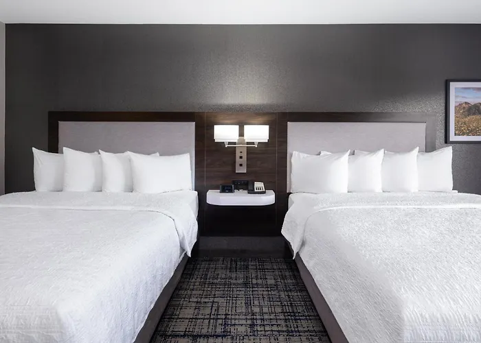 Agoura Hills Hotels