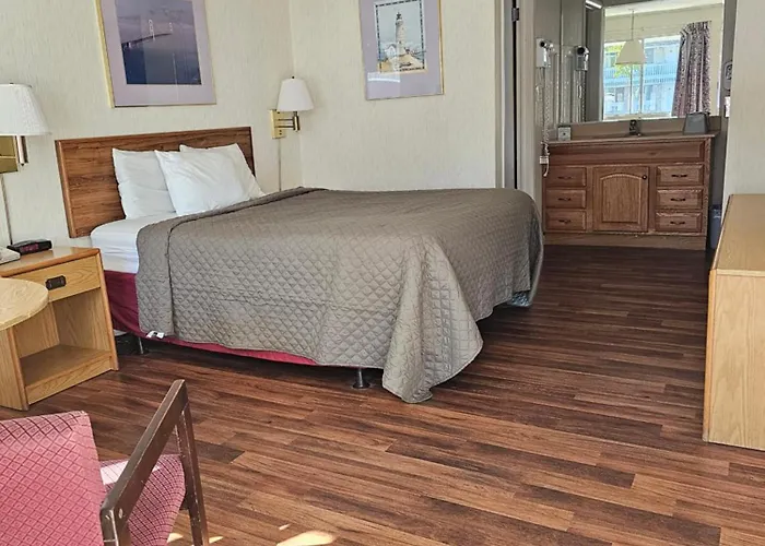 Travelodge By Wyndham Mackinaw City