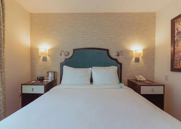 Luxury Hotels in Syracuse