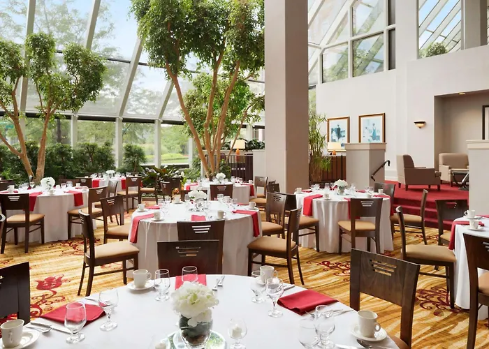 Hilton Fort Wayne At The Grand Wayne Convention Center (Adults Only)
