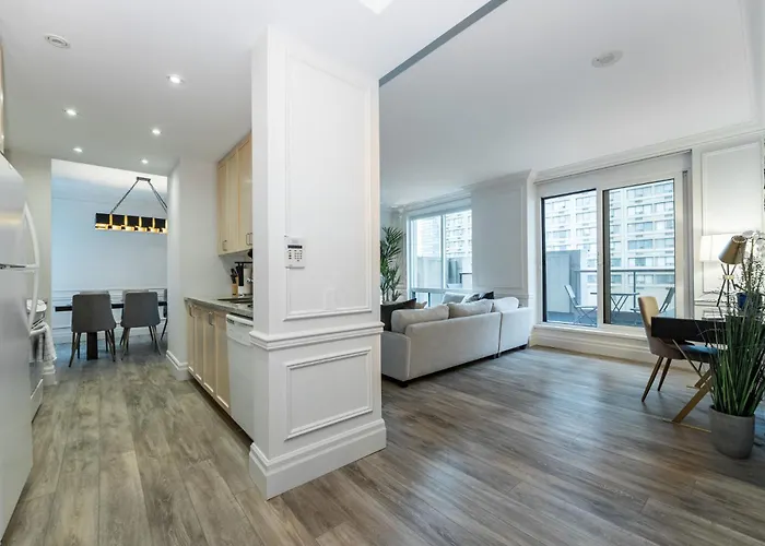 Sky Suites Yorkville