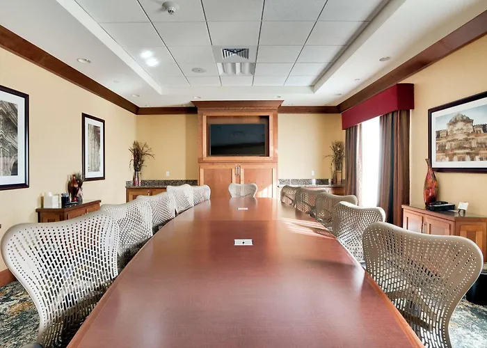 Hilton Garden Inn Milwaukee Airport