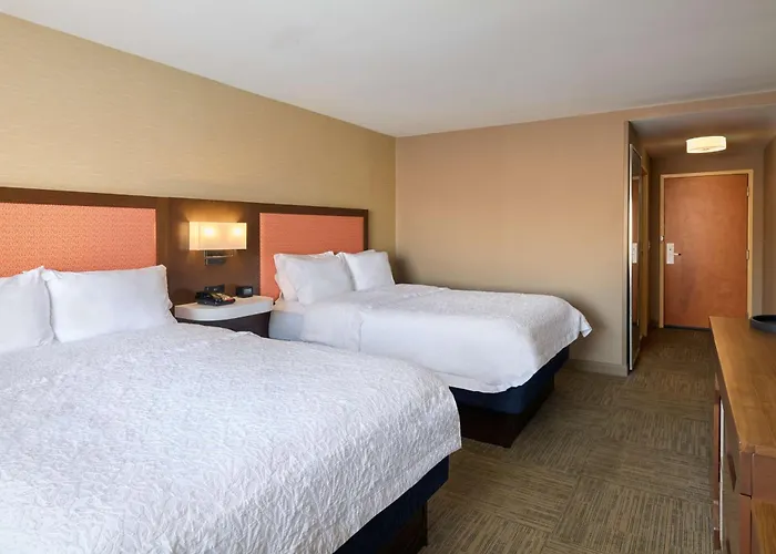 Smithfield Hotels