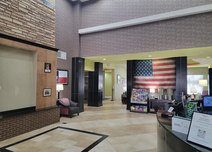 Holiday Inn Garland By Ihg
