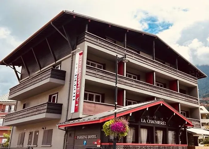 Hotel La Chaumière Garage Moto gratuit À 150 m de la gare SNCF et TMB Saint-Gervais-les-Bains