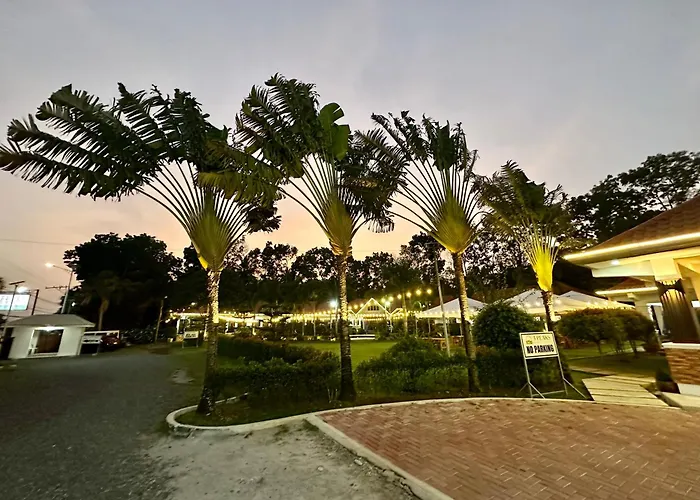 3 Peaks Resort & Boutique Hotel