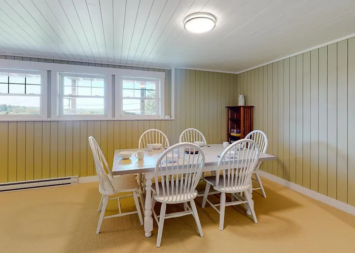 East Boothbay Hotels