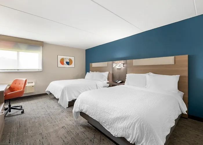 Greencastle Hotels