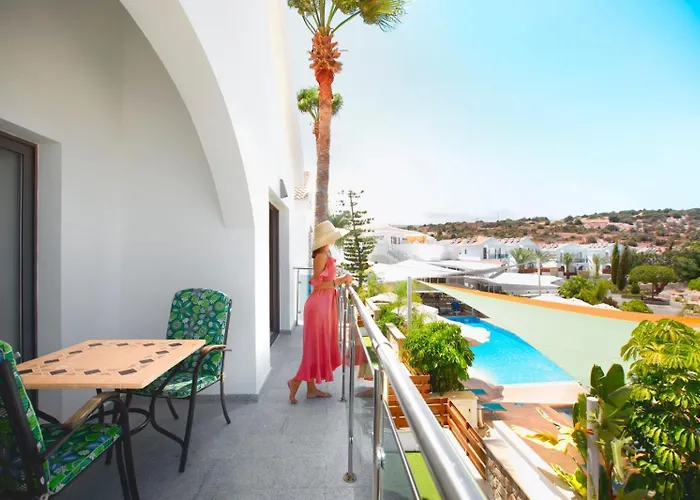 Hotels in Neo Chorio