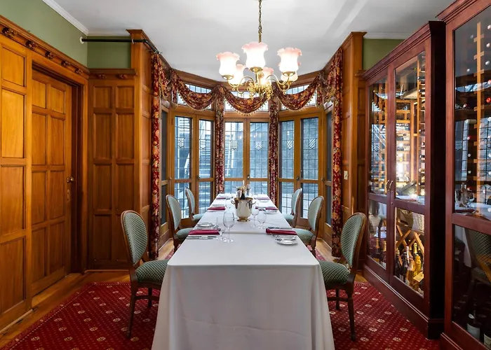 The Inn At Erlowest Lake George