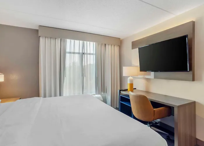 Comfort Inn & Suites Voorhees-Mt Laurel