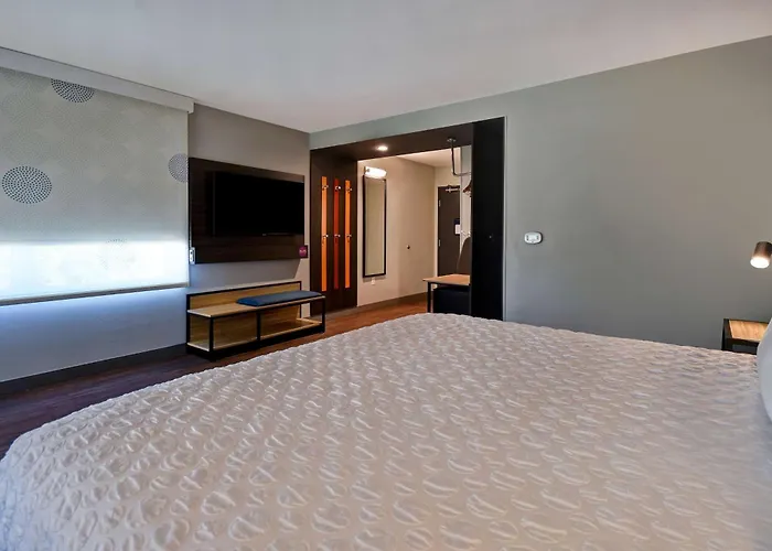 Rockwall Hotels