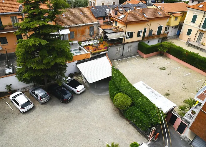 Hotel & Apartments Sasso Diano Marina
