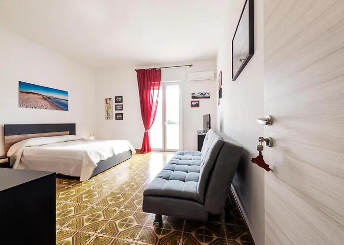 In Riva al Mare B&B Capo dʼOrlando