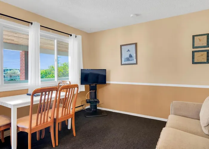 Montauk Oceanside Suites