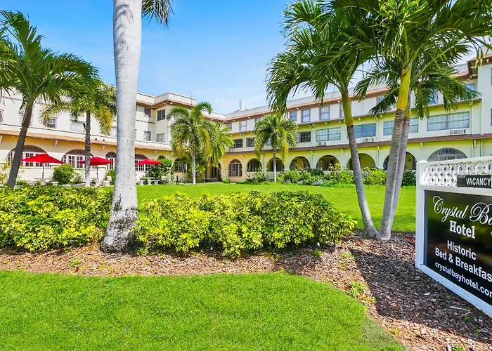 Crystal Bay Historic Hotel St. Petersburg