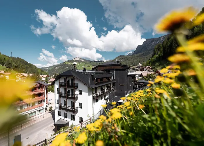 Stella Hotel - My Dolomites Experience Sëlva