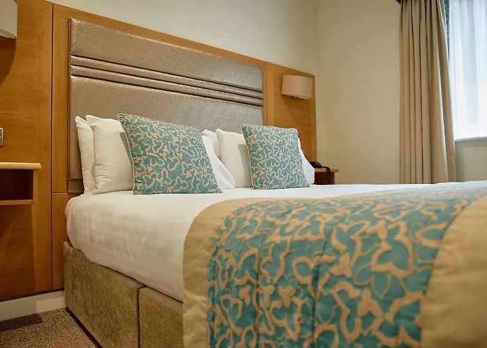 Huddersfield Hotels