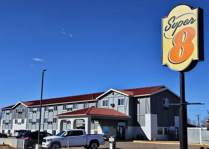 Super 8 By Wyndham Holbrook Hotel