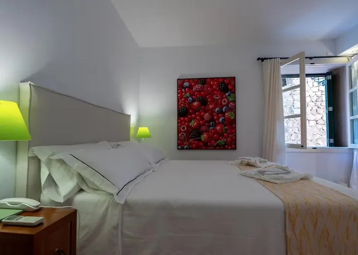 Hotels in Fornalutx