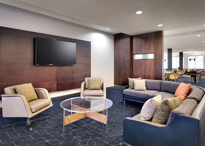 Courtyard By Marriott Johnson City