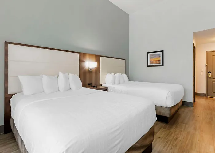 Yulee Hotels