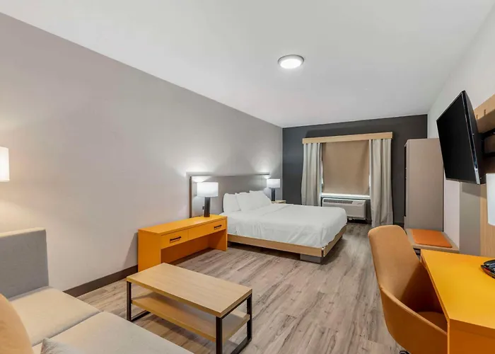 Comfort Suites Cheyenne